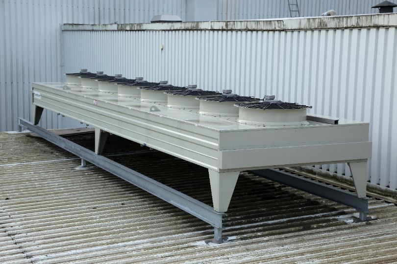 Condensor op dak